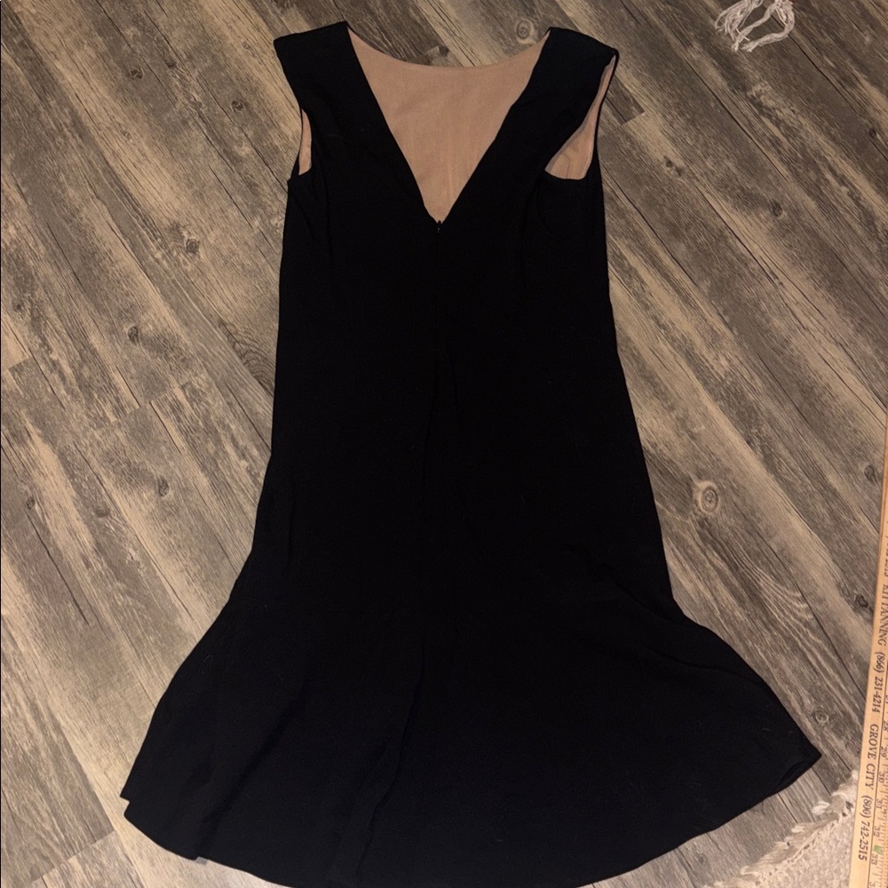 Vintage Cache black
Dress size 10 - made in USA - Picture 5 of 6